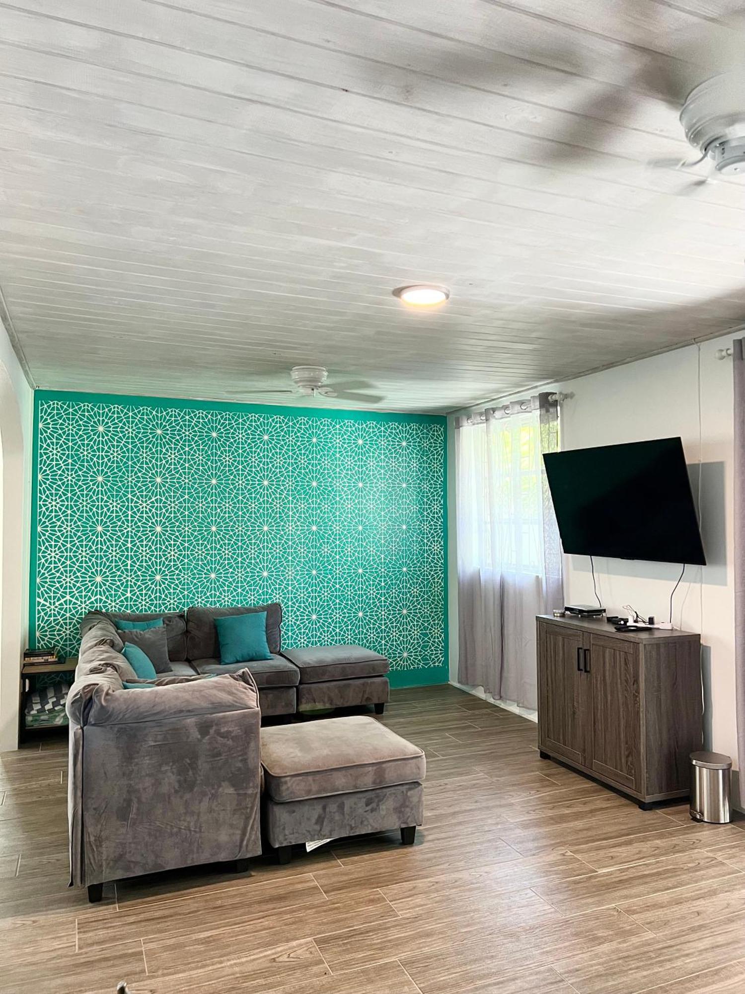 Shalom Holiday home Bridgetown
